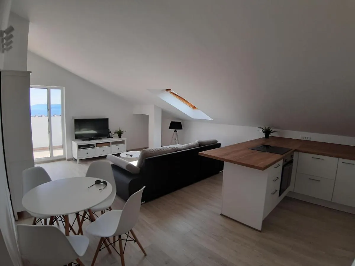 Sea View Later Apartment Rijeka 0*,  Croatia