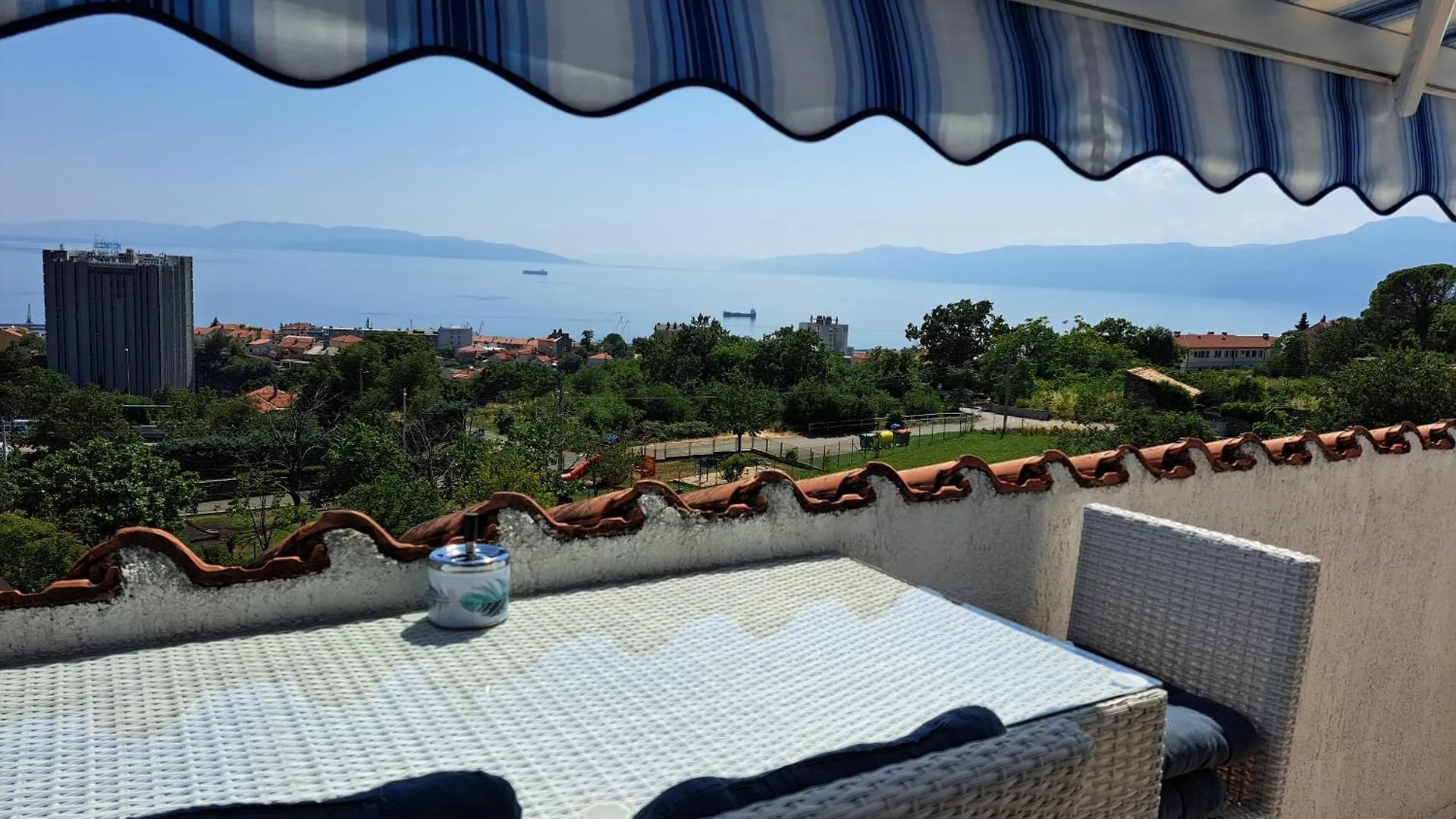 Sea View Later Apartment Rijeka Croatia