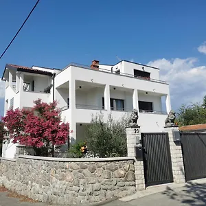 Nika Appartement